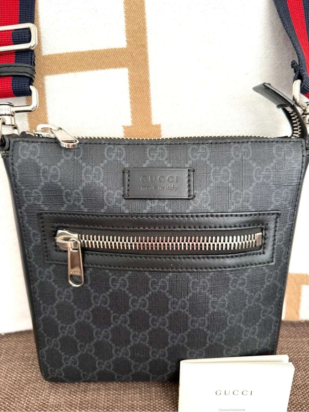Authentic Gucci unisex messanger bag black supreme canvas small